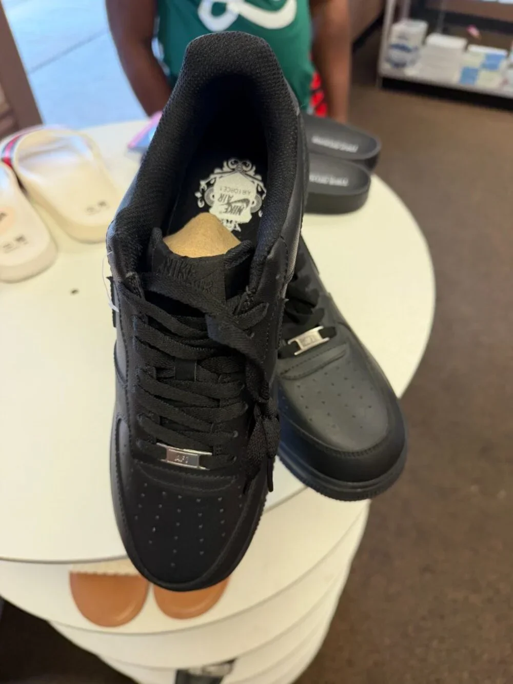 Nike Air Force 1 Mens Solid Black Lace-Up Low Top Sneakers Casual Activewear